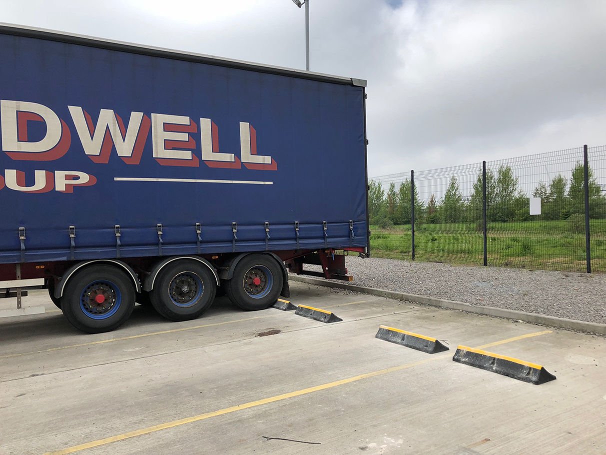 Truck and Busses Parking Block Assembly - EcoUs